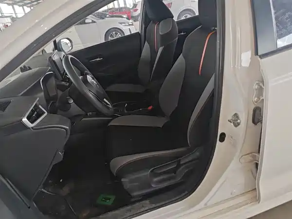 Toyota Corolla 2022, фото 14