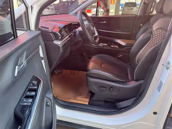 Hyundai Custin 2021, фото 7