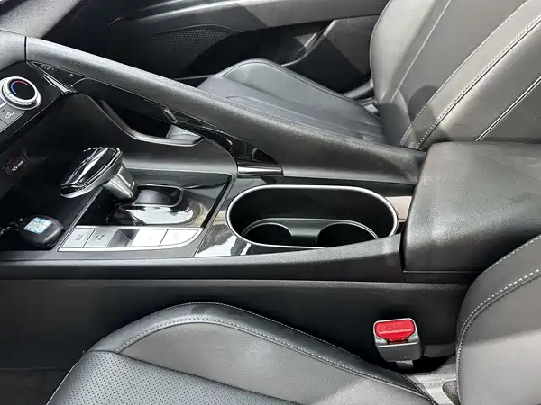 Hyundai Elantra 2022, фото 13