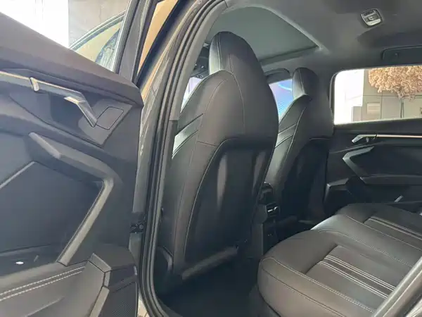 Audi A3 2022, фото 18