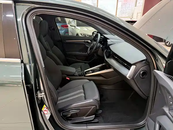 Audi A3 2023, фото 21