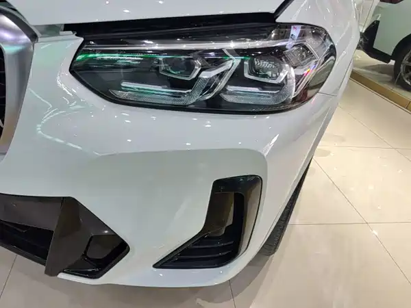 BMW X4 2022, фото 23