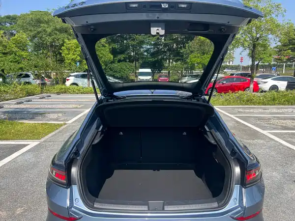Volkswagen Lamando 2023, фото 10