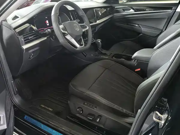 Volkswagen Passat 2025, фото 14