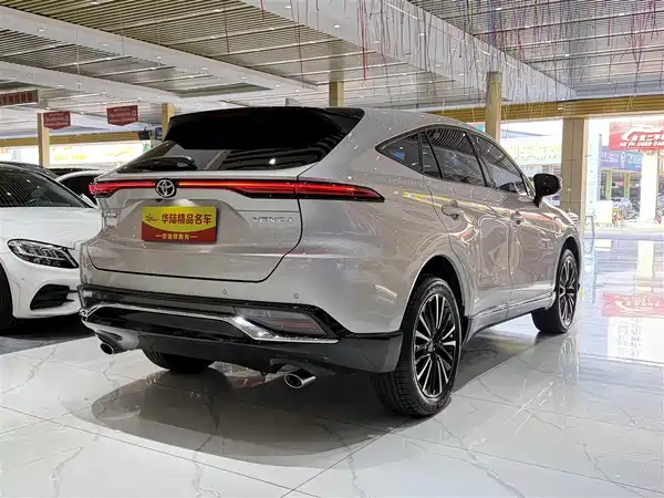 Toyota Venza 2022, фото 6