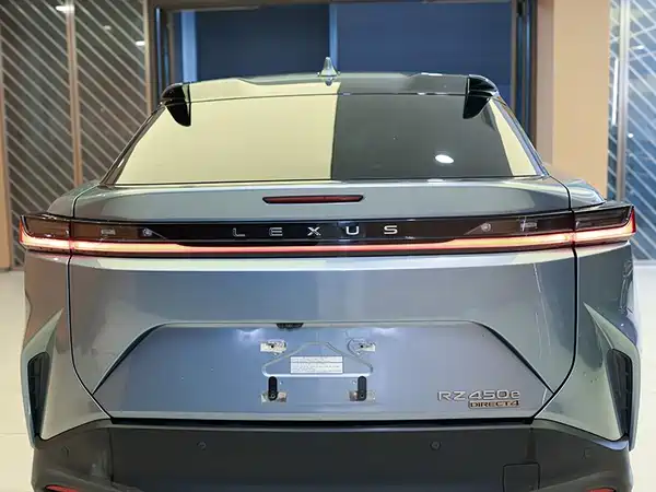 Lexus RZ 2023, фото 3
