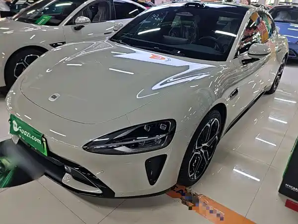 Xiaomi SU7 2024
