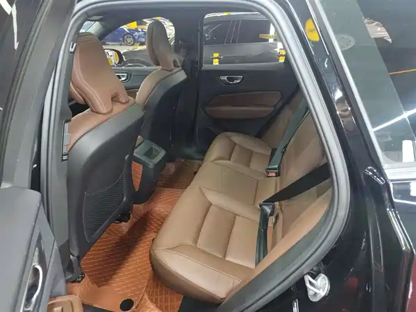 Volvo XC60 2024, фото 15