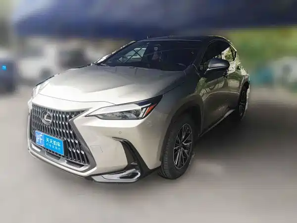 Lexus NX 2023