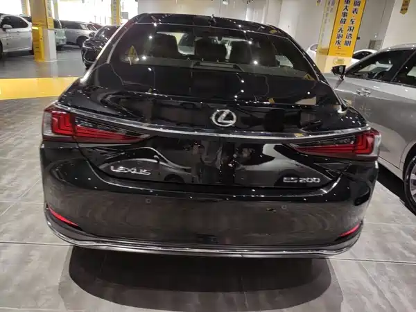 Lexus ES 2022, фото 5