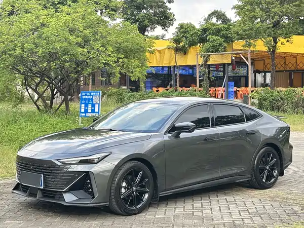 Changan UNI-V 2022