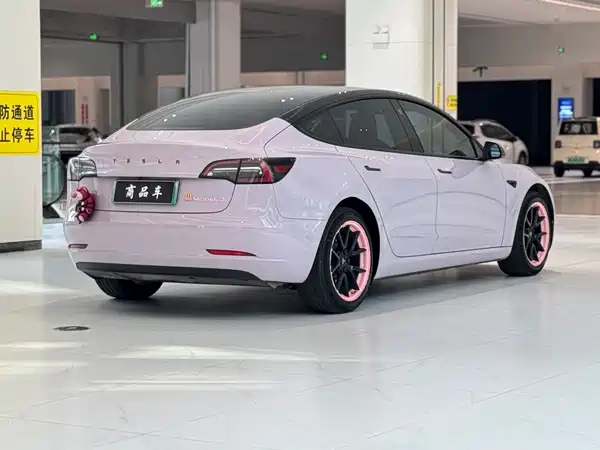 Tesla Model 3 2022, фото 9