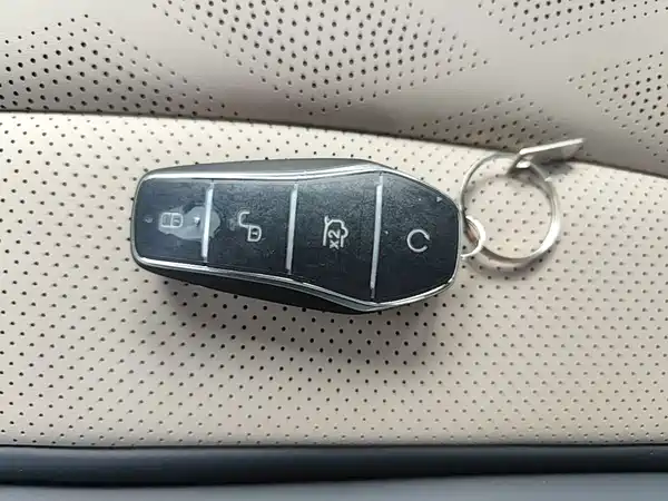 BYD Dolphin 2025, фото 9