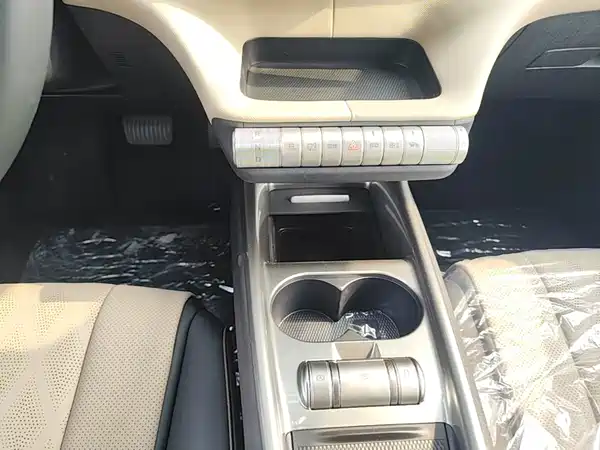 BYD Dolphin 2025, фото 14