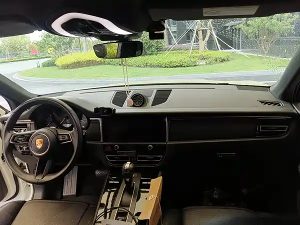 Porsche Macan 2023, фото 11