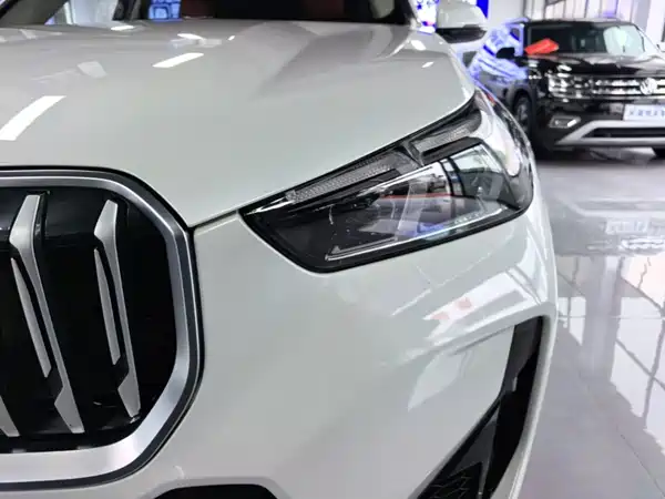 BMW X1 2023, фото 23