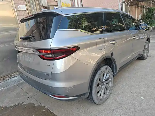 Geely Jiaji PHEV 2021, фото 6