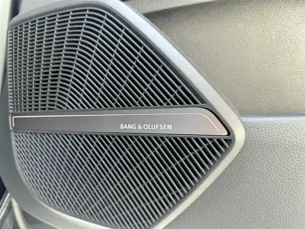 Audi Q5L 2022, фото 21