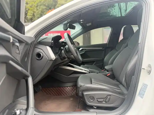 Audi A3 2022, фото 12