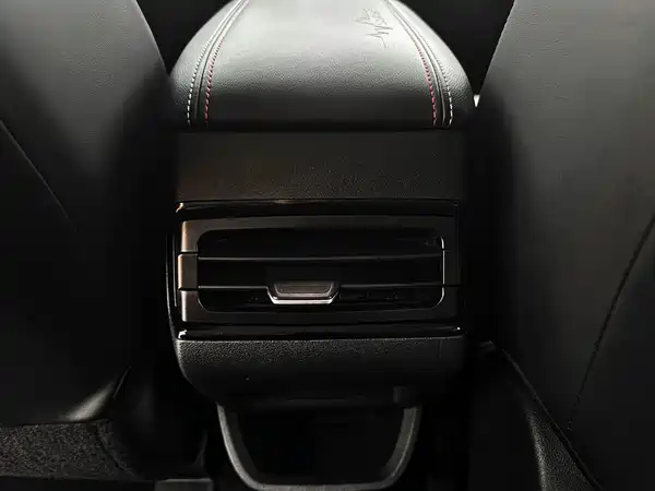Geely Emgrand S 2022, фото 18