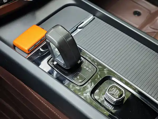 Volvo XC60 2022, фото 10