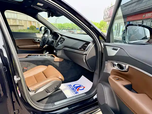 Volvo XC90 2023, фото 6