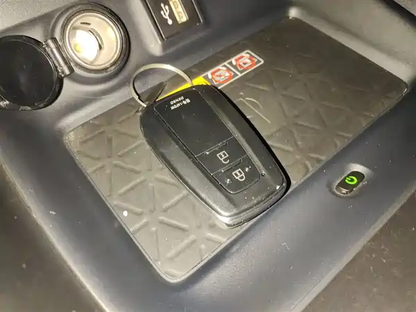 Toyota RAV4 2023, фото 8