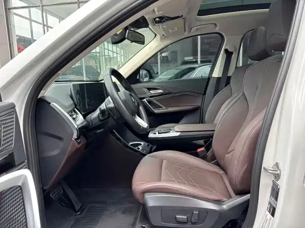 BMW X1 2023, фото 4