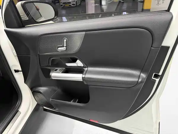 Mercedes-Benz GLA 2022, фото 16