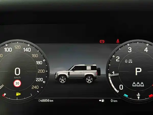 Land Rover Defender 2023, фото 14