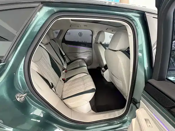 Volkswagen ID.7 2024, фото 8