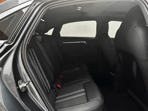 Audi A3 2023, фото 15