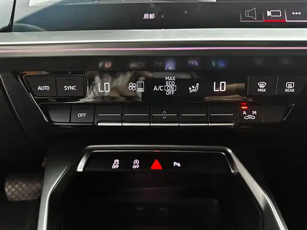 Audi A3 2023, фото 19