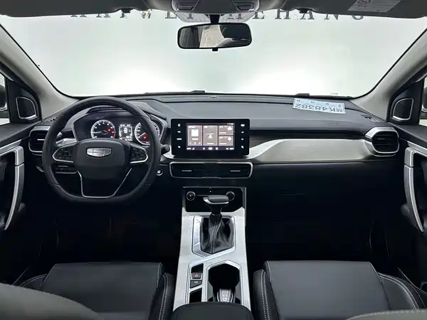 Geely Coolray 2025, фото 9