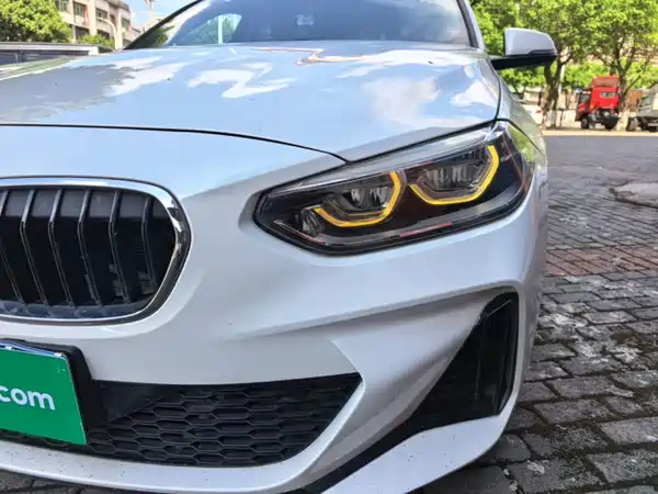 BMW 1 Series 2022, фото 23