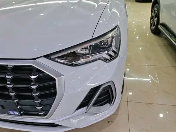 Audi Q3 2023, фото 23