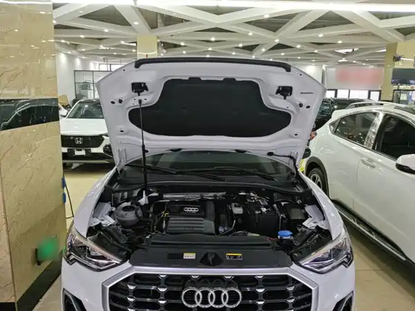 Audi Q3 2023, фото 19