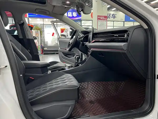 Volkswagen Sagitar 2023, фото 7