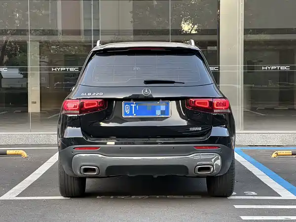 Mercedes-Benz GLB 2023, фото 4