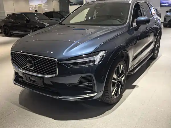 Volvo XC60 2026, фото 10