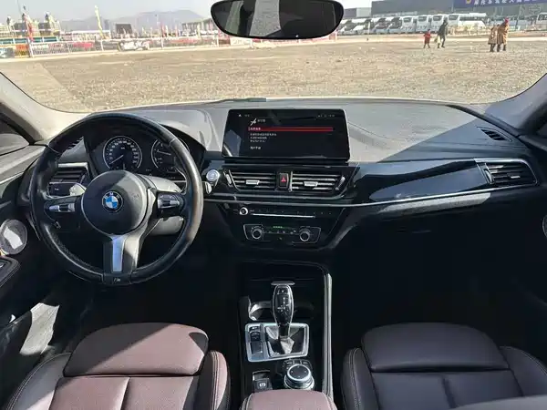 BMW 1 Series 2022, фото 8
