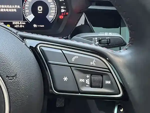 Audi A3 2022, фото 8