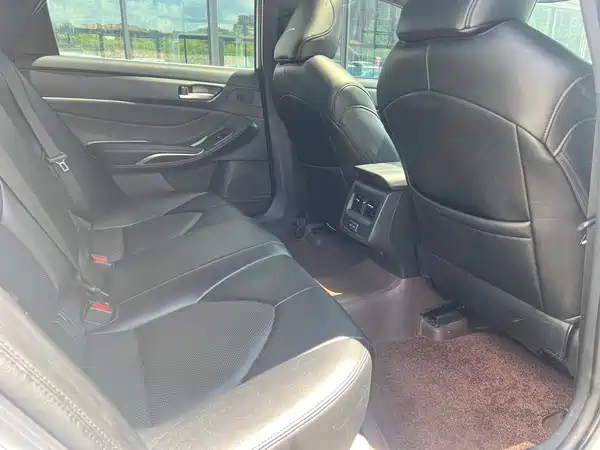Toyota Avalon 2023, фото 8
