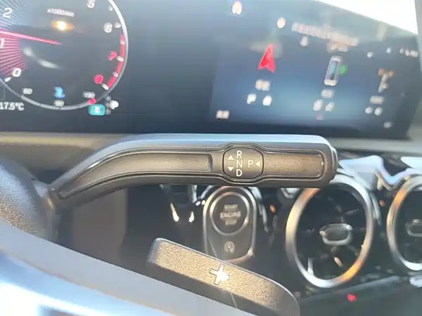 Mercedes-Benz A-Class 2023, фото 13