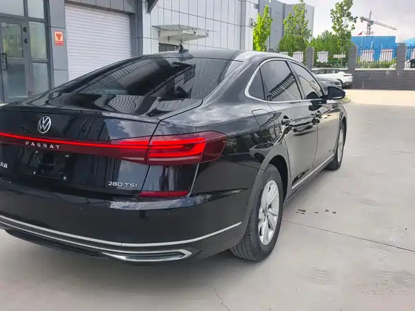 Volkswagen Passat 2022, фото 19