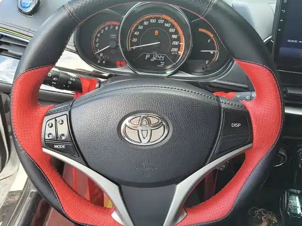 Toyota Yaris 2022, фото 15