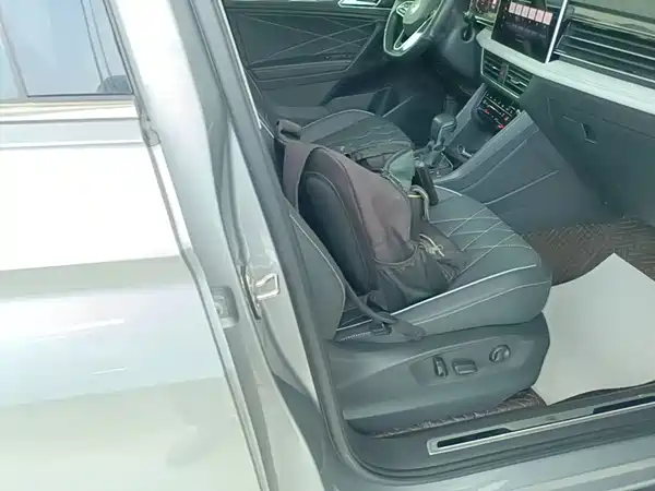 Volkswagen Tiguan L 2022, фото 24