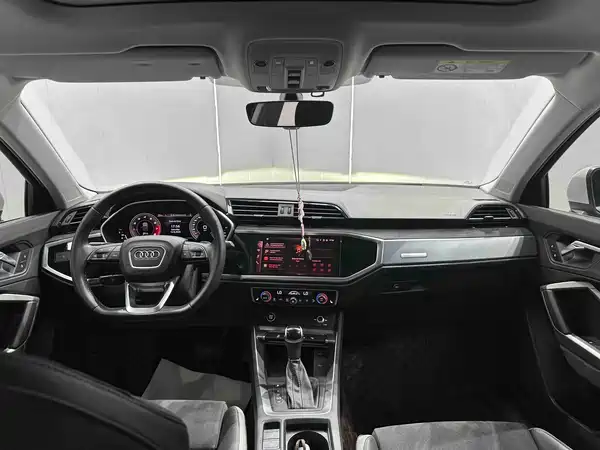 Audi Q3 2022, фото 13