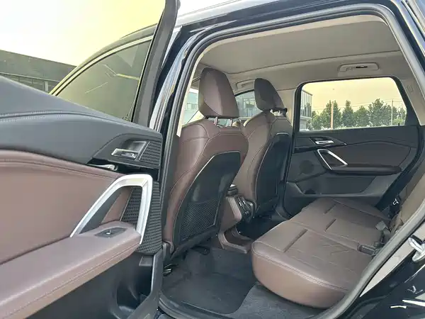 BMW X1 2023, фото 9