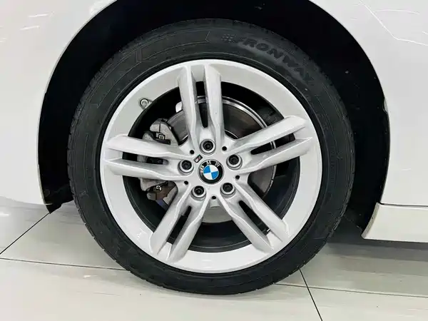 BMW 1 Series 2022, фото 13